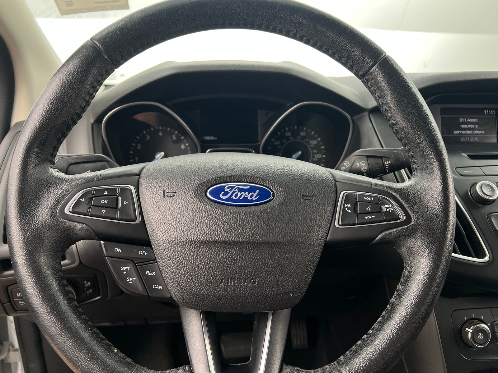Thumbnail: 2015 Ford Focus - 4