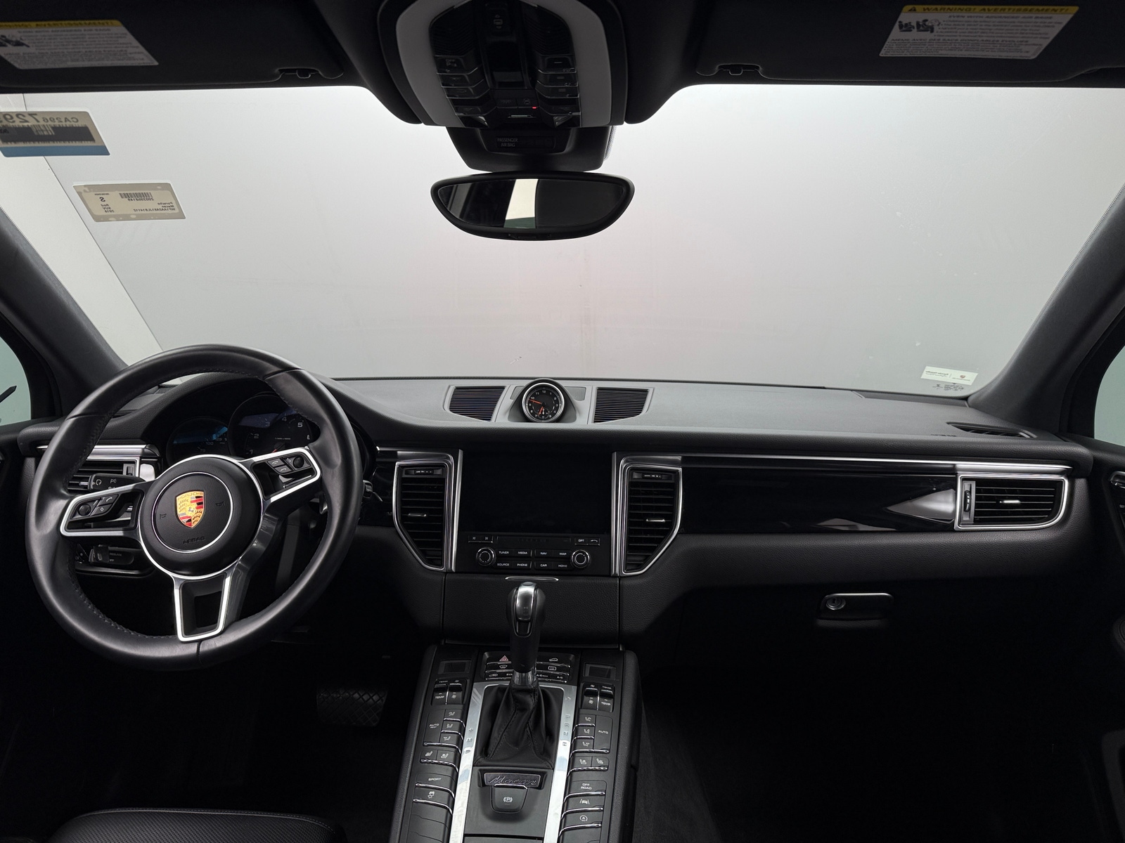 Thumbnail: 2018 Porsche Macan - 2