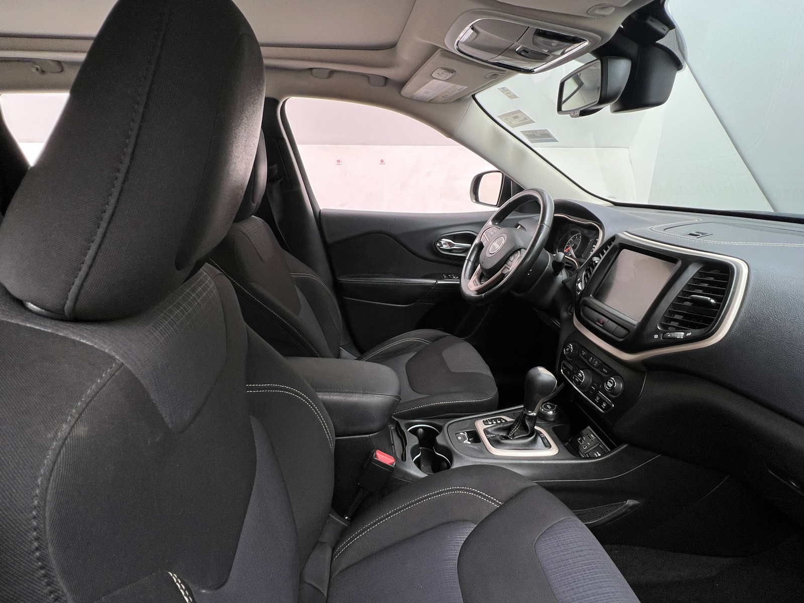 Thumbnail: 2015 Jeep Cherokee - 2