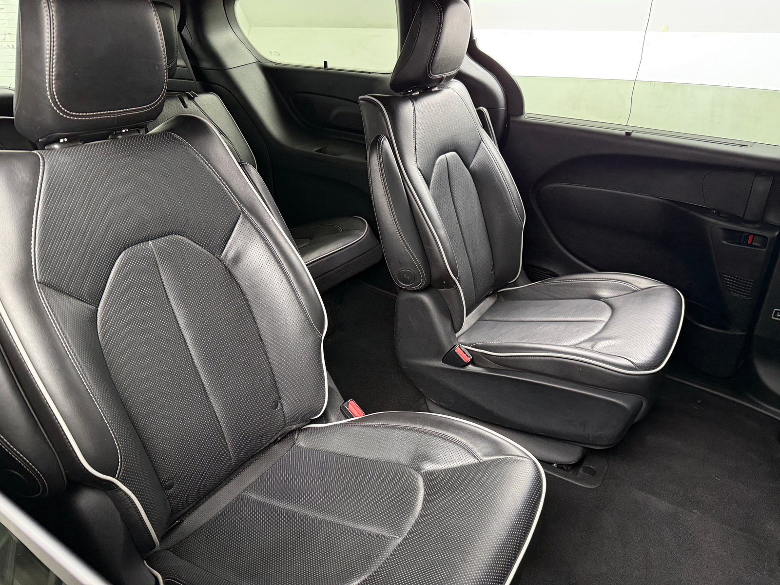 Thumbnail: 2020 Chrysler Pacifica - 5