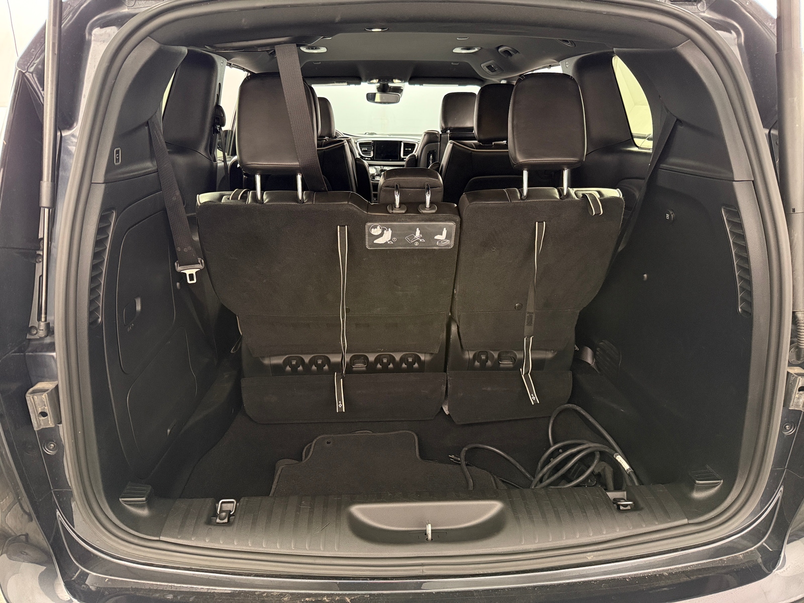 Thumbnail: 2020 Chrysler Pacifica - 6