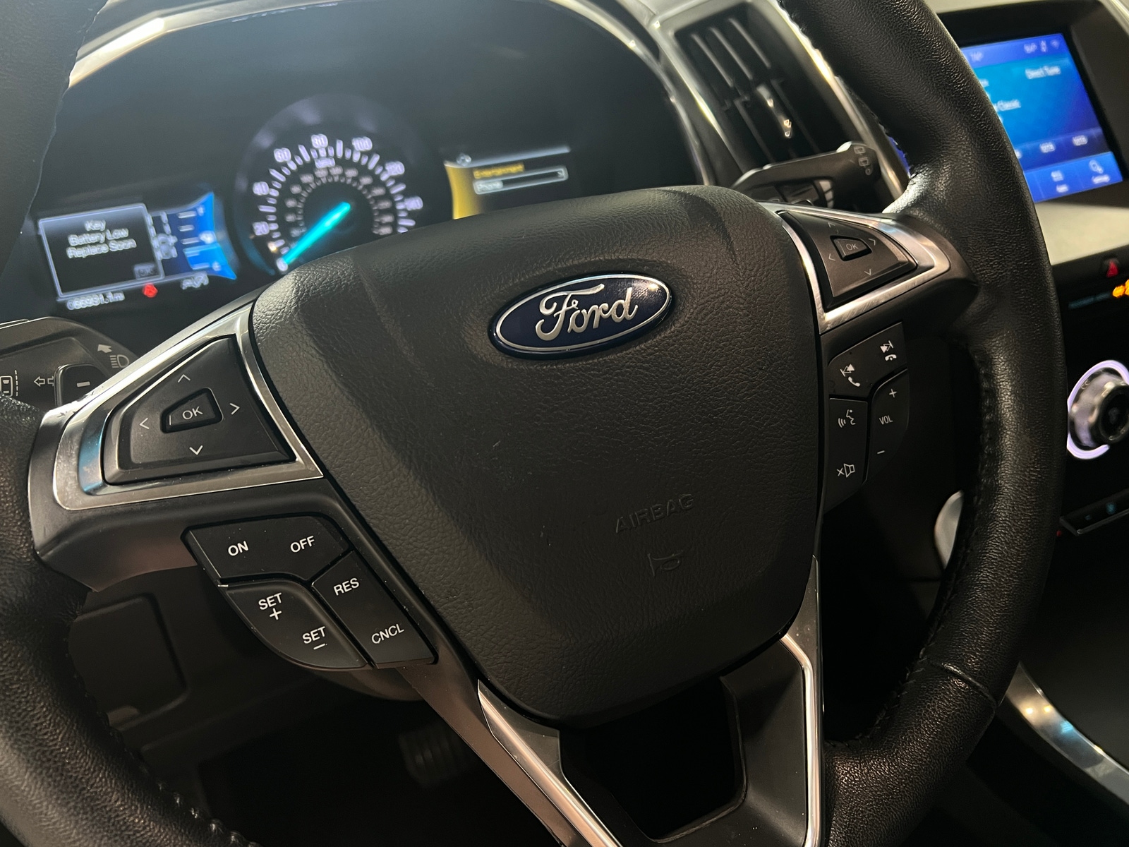 Thumbnail: 2020 Ford Edge - 4