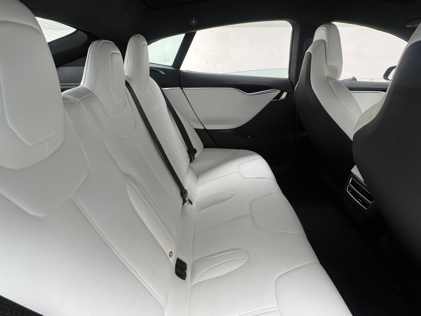 Thumbnail: 2017 Tesla Model S - 5