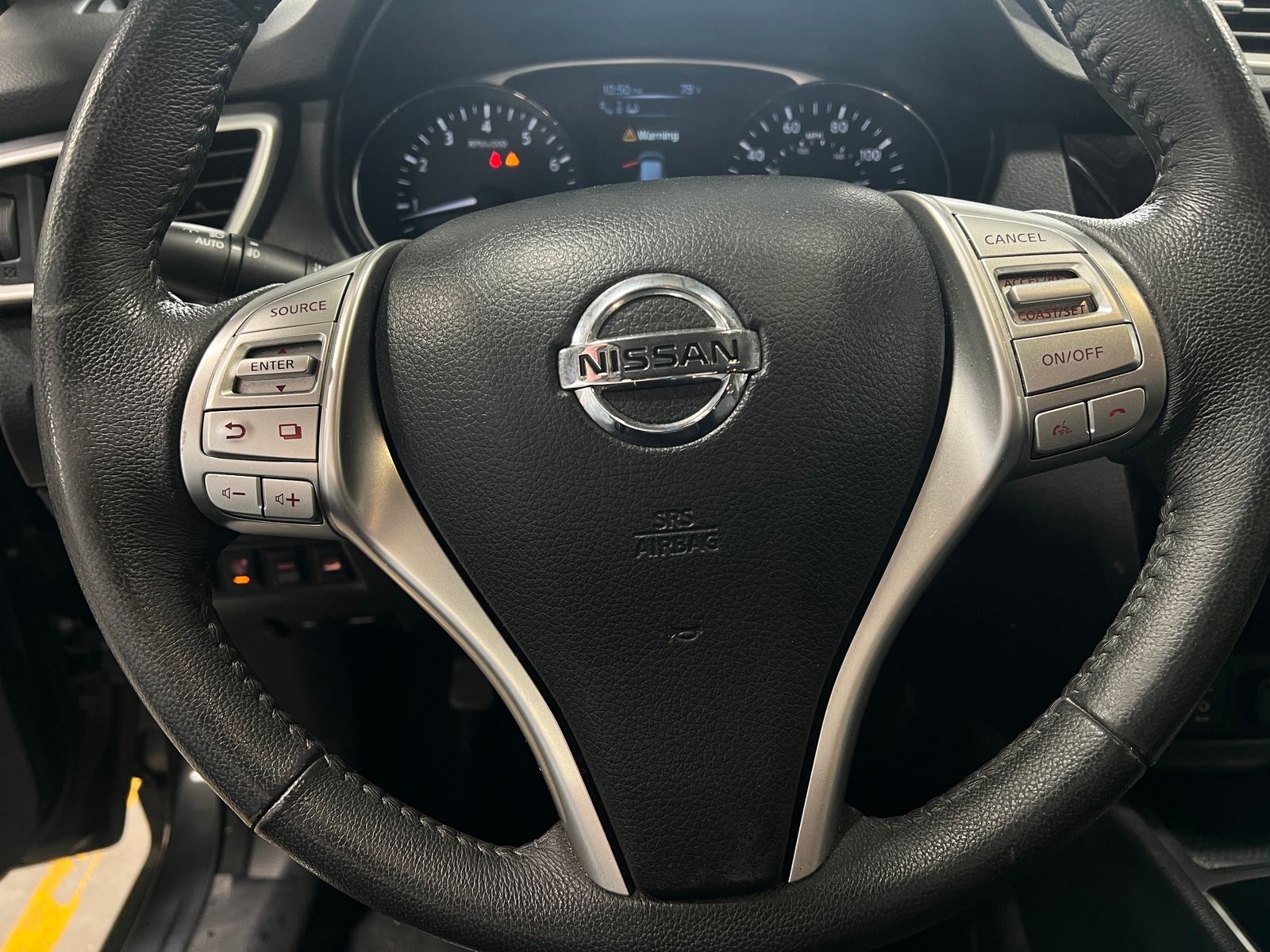 Thumbnail: 2015 Nissan Rogue - 4