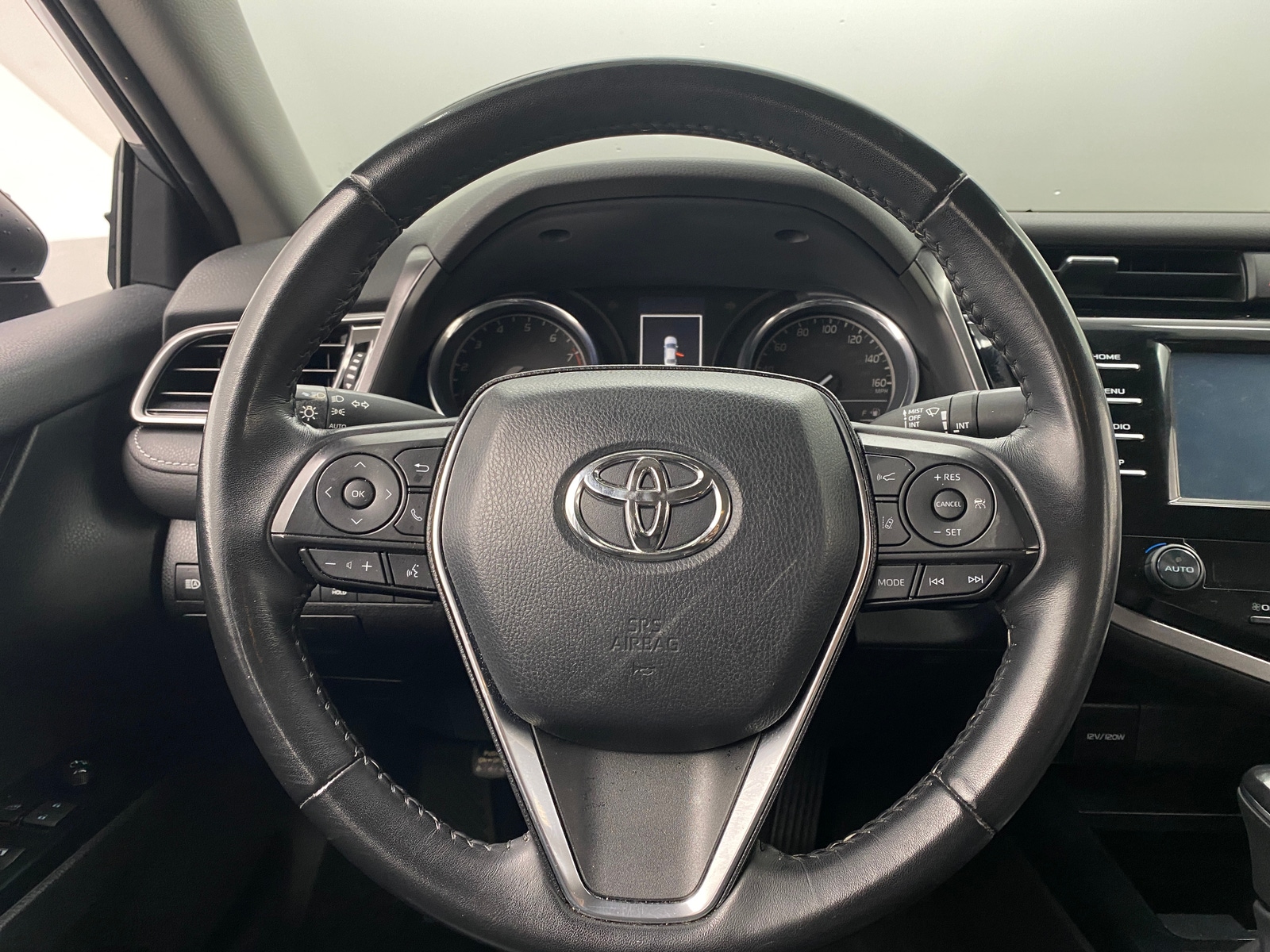 Thumbnail: 2020 Toyota Camry - 5