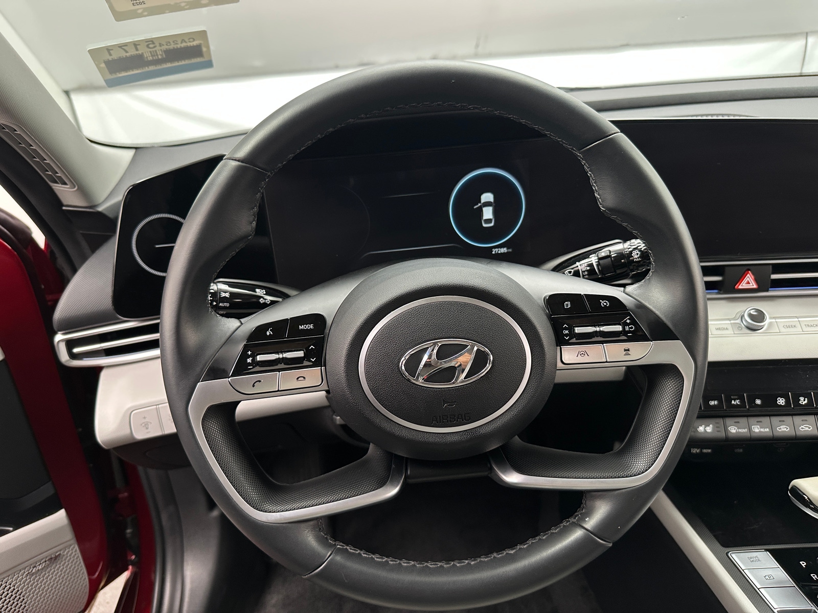 Thumbnail: 2023 Hyundai Elantra - 4