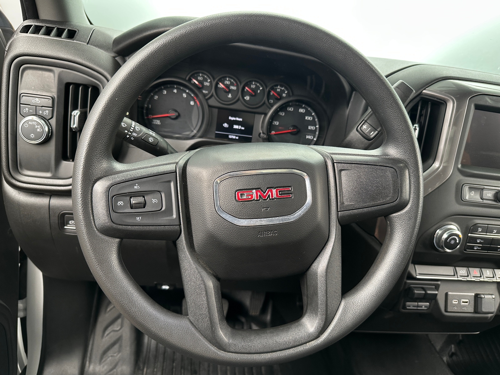 Thumbnail: 2023 GMC Sierra 2500 - 4