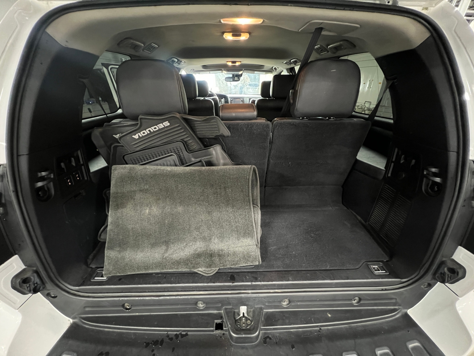 Thumbnail: 2019 Toyota Sequoia - 6