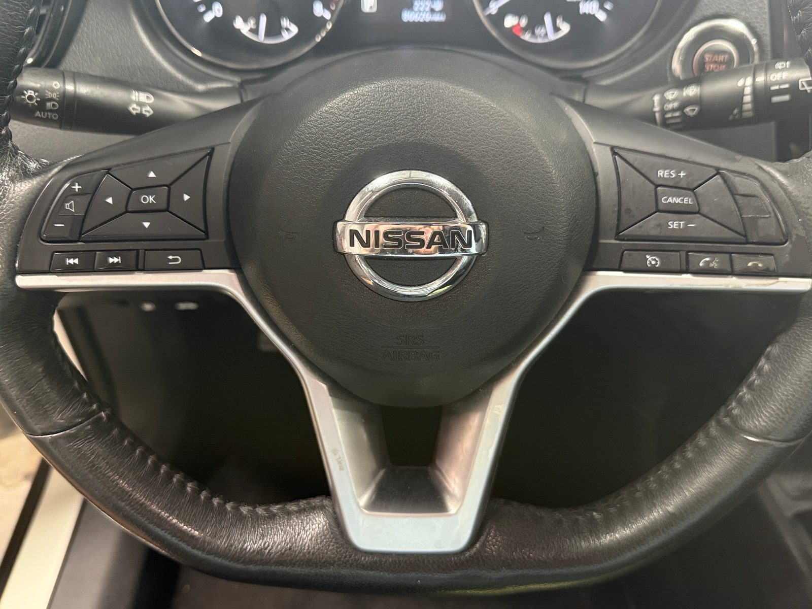 Thumbnail: 2017 Nissan Rogue - 5