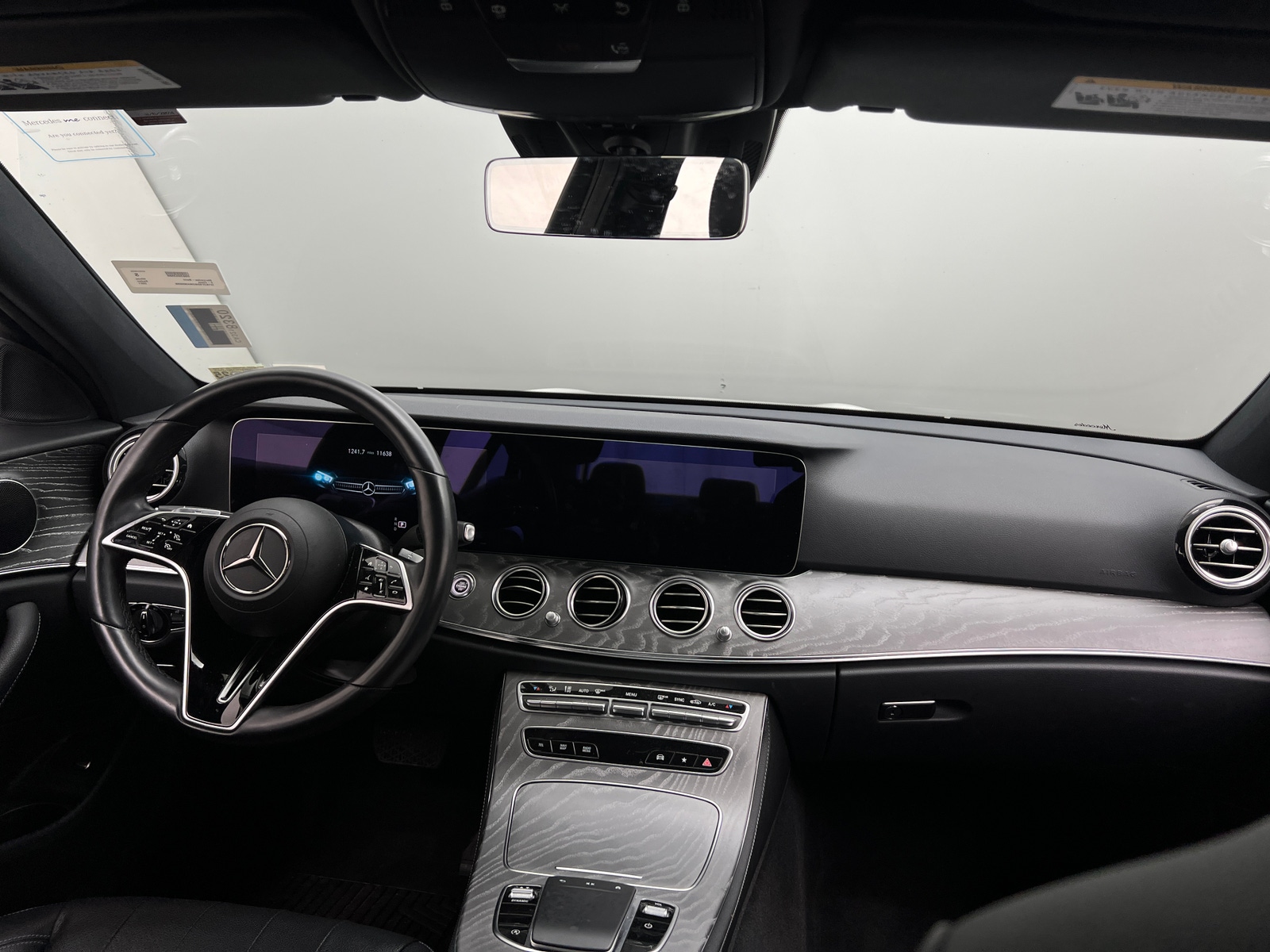 Thumbnail: 2021 Mercedes-Benz E-Class - 2