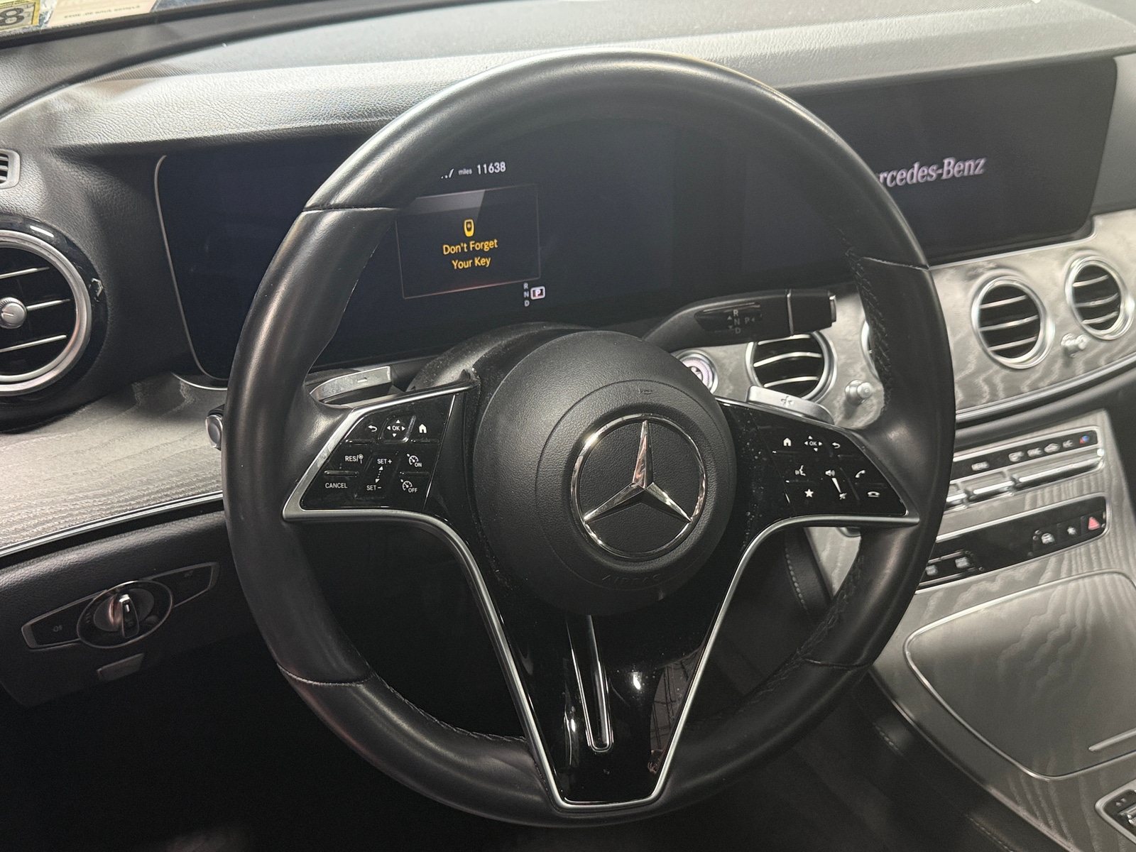 Thumbnail: 2021 Mercedes-Benz E-Class - 4