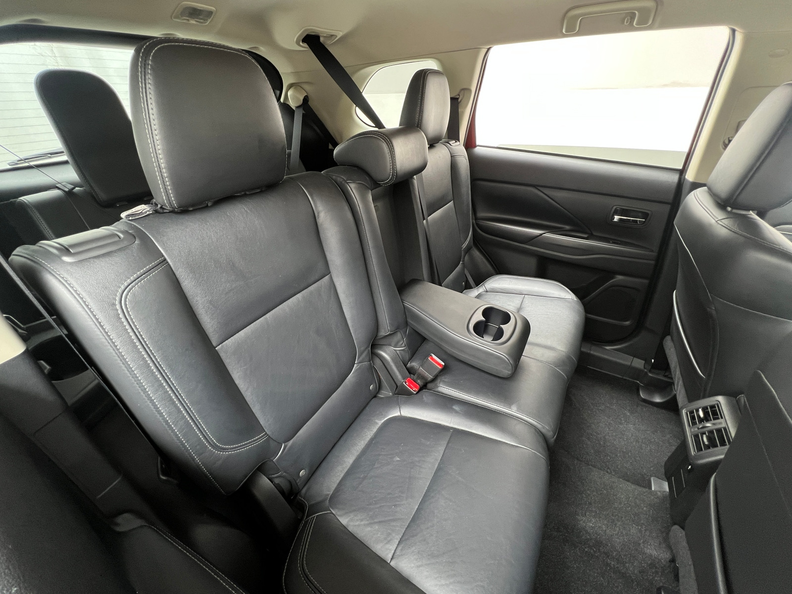 Thumbnail: 2019 Mitsubishi Outlander - 5