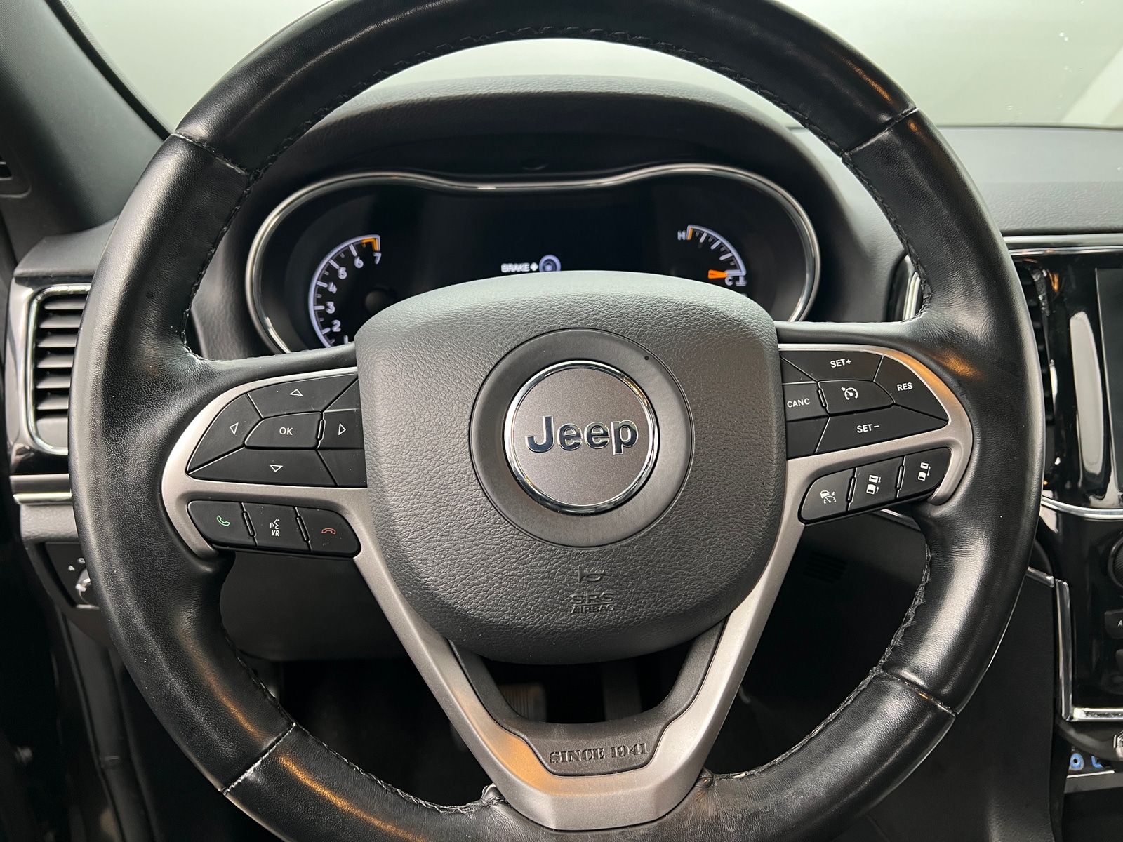 Thumbnail: 2021 Jeep Grand Cherokee - 4
