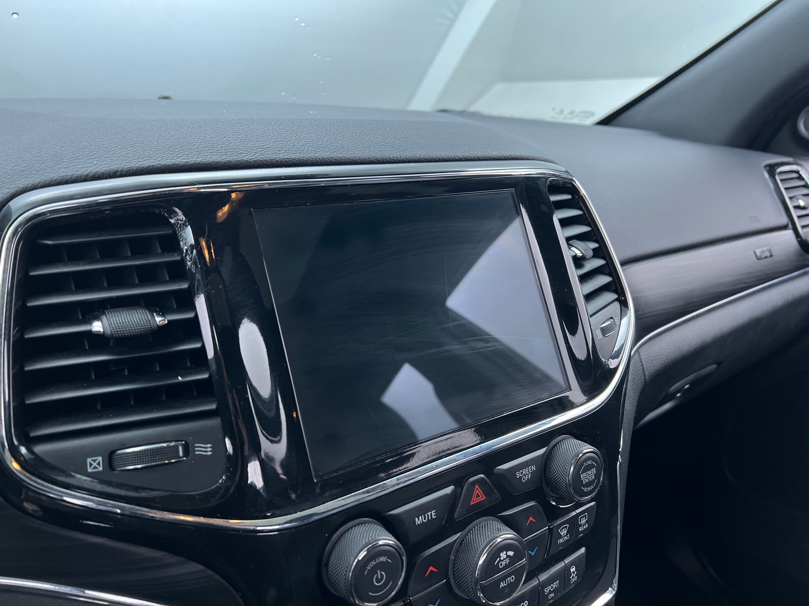 Thumbnail: 2021 Jeep Grand Cherokee - 3
