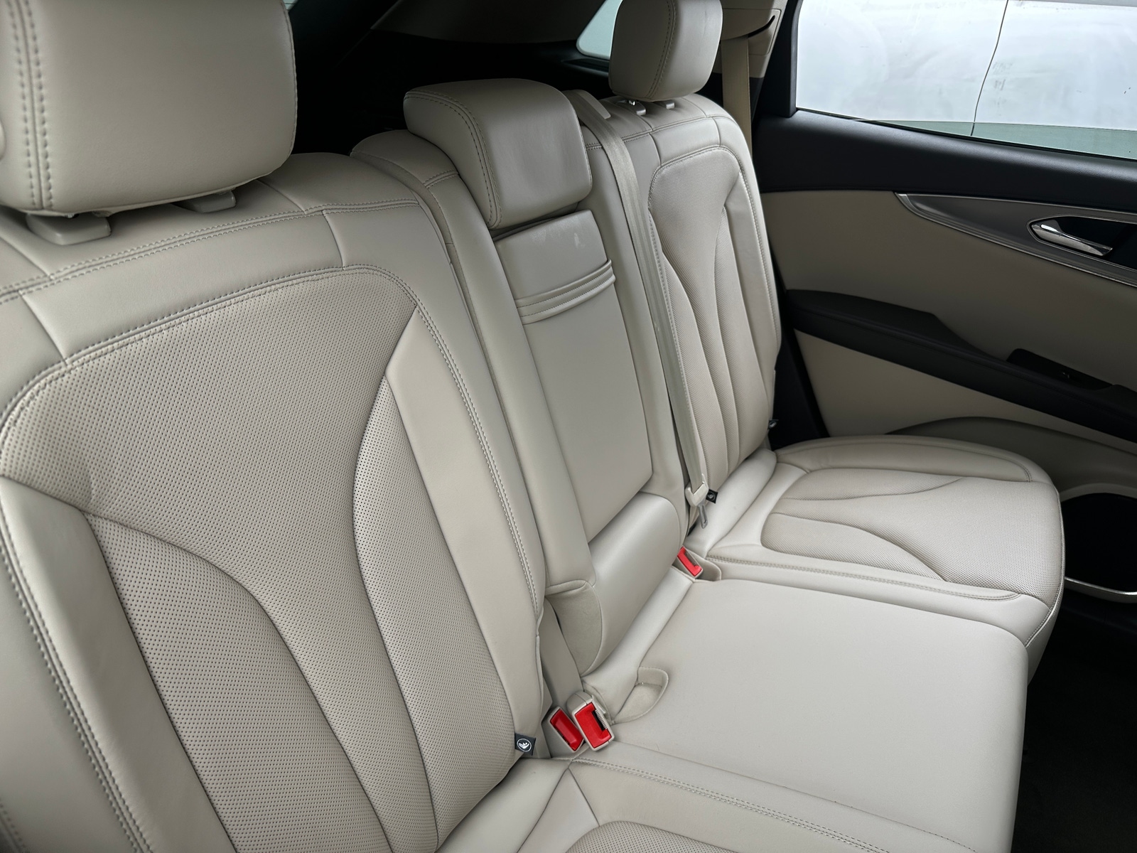 Thumbnail: 2019 Lincoln Nautilus - 5