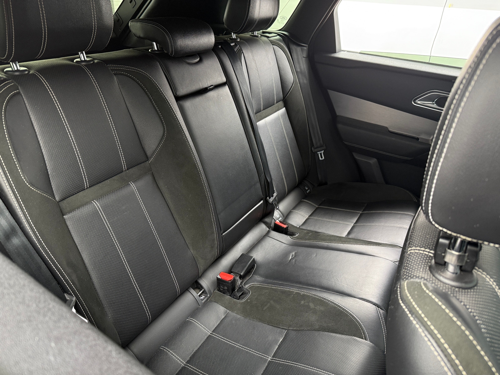 Thumbnail: 2020 Land Rover Range Rover Velar - 5