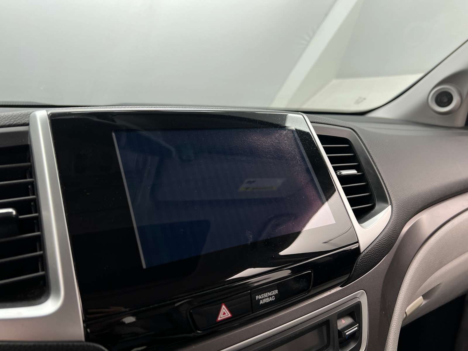 Thumbnail: 2017 Honda Pilot - 3