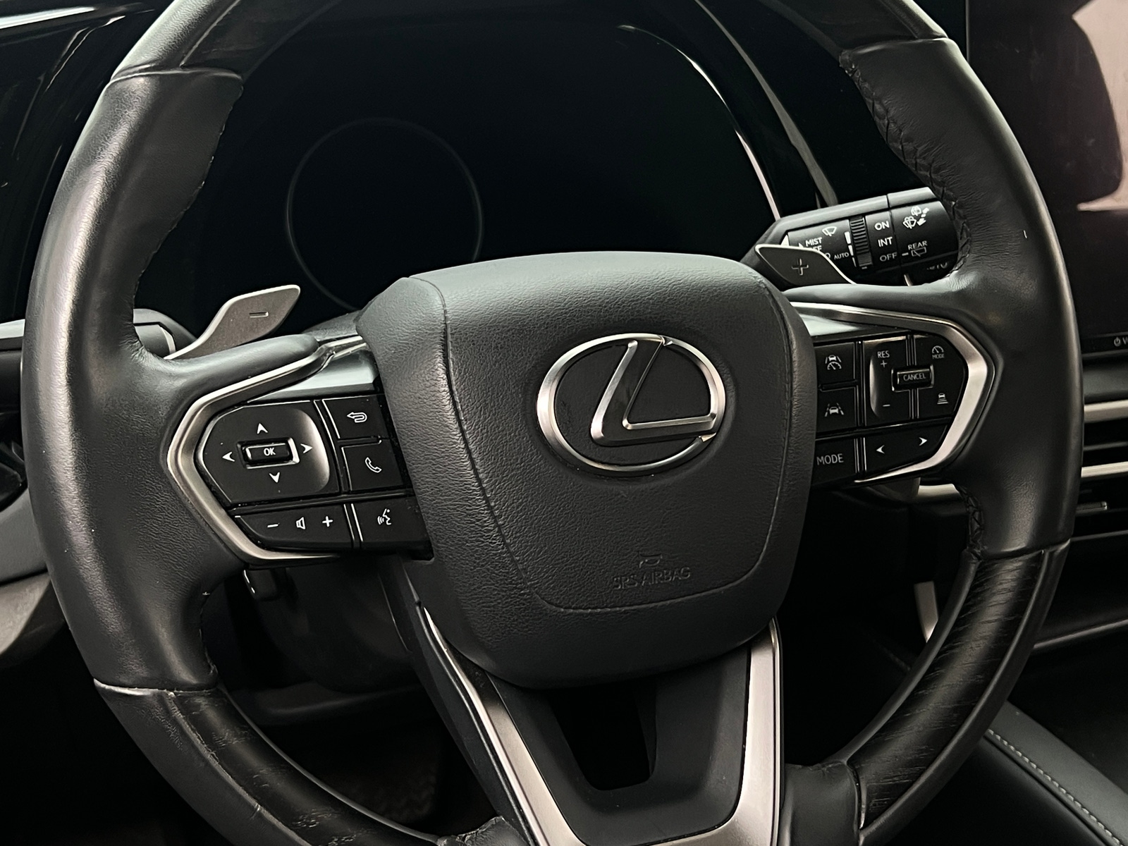 Thumbnail: 2023 Lexus RX - 4