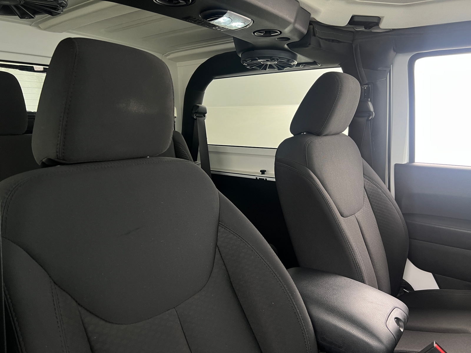 Thumbnail: 2016 Jeep Wrangler - 2