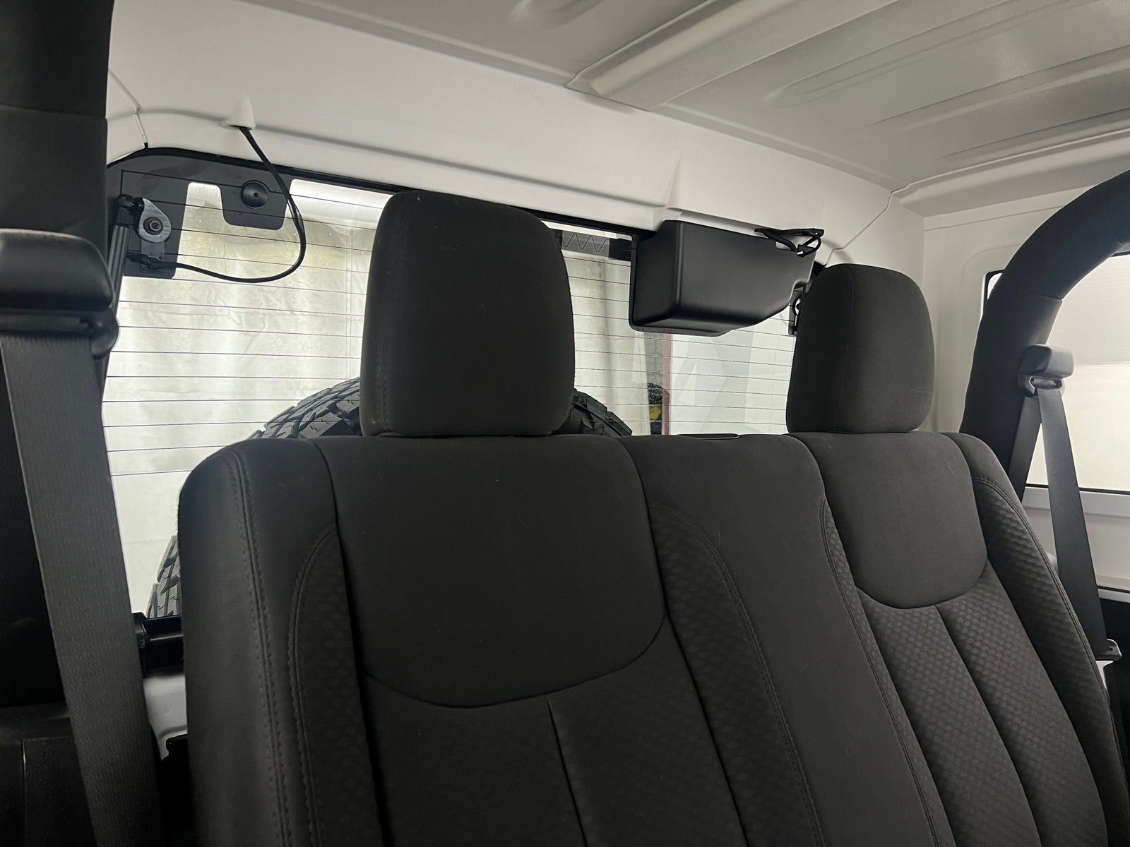 Thumbnail: 2016 Jeep Wrangler - 6