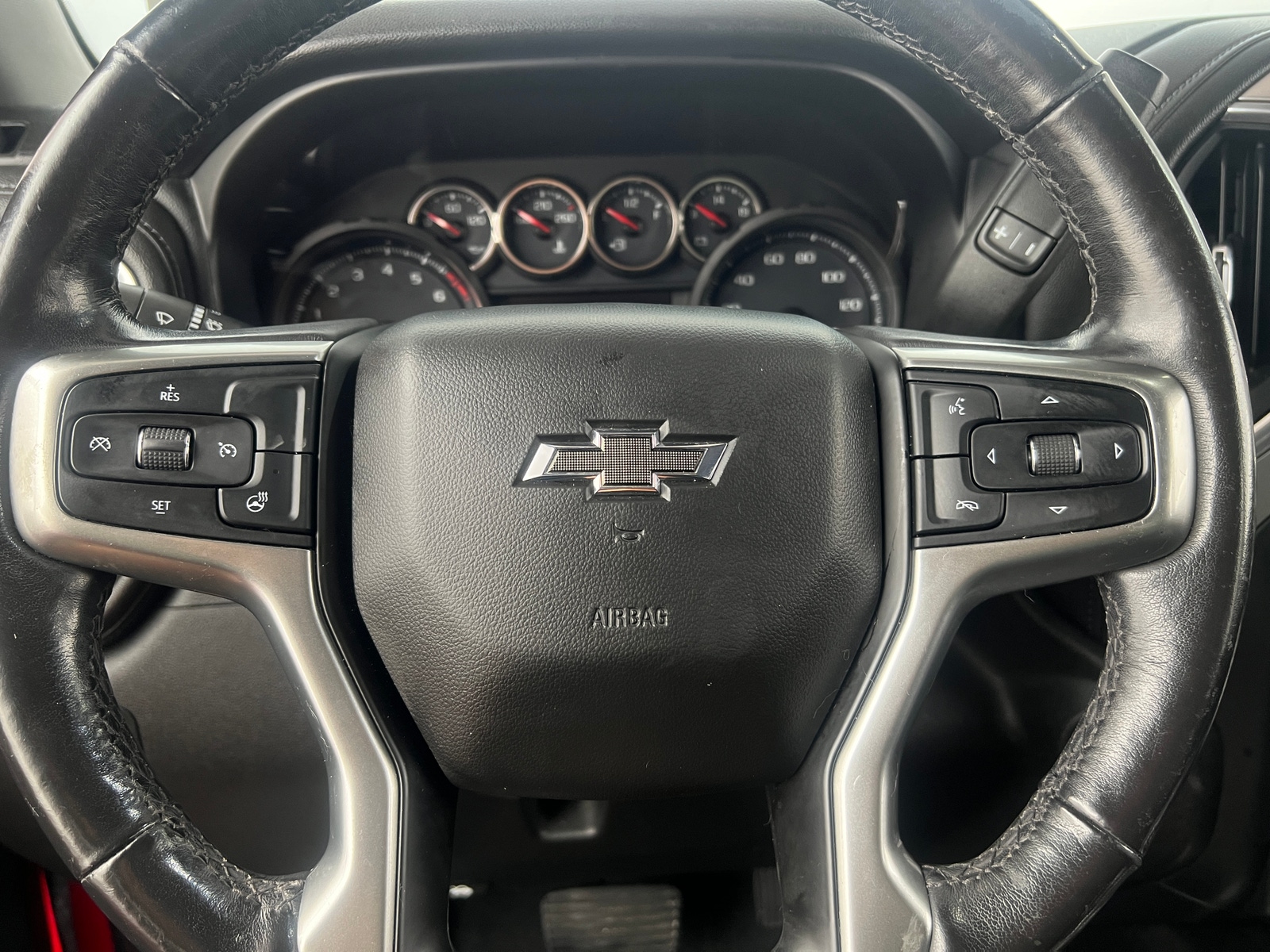 Thumbnail: 2019 Chevrolet Silverado 1500 - 5
