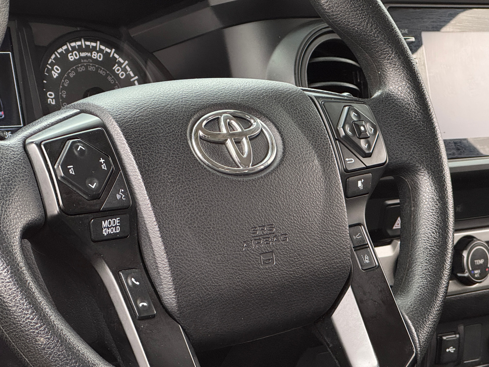 Thumbnail: 2022 Toyota Tacoma - 5