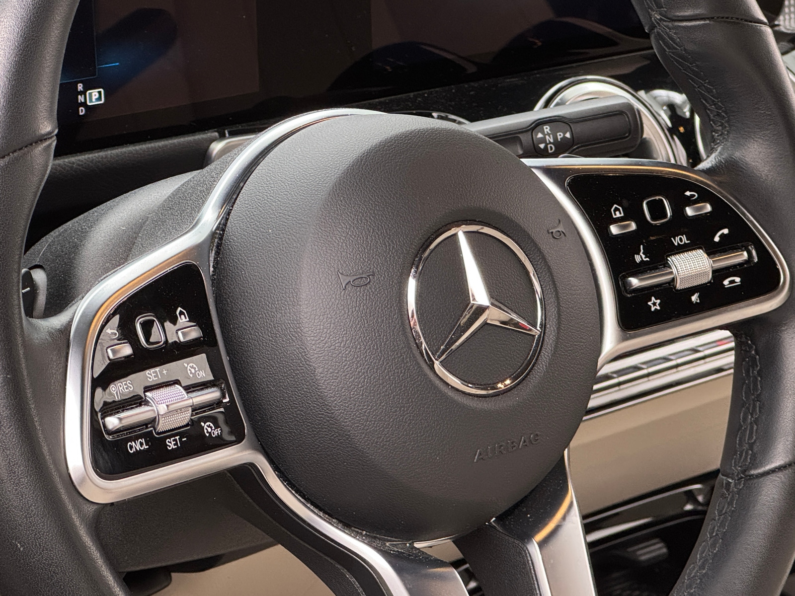 Thumbnail: 2023 Mercedes-Benz EQB - 4
