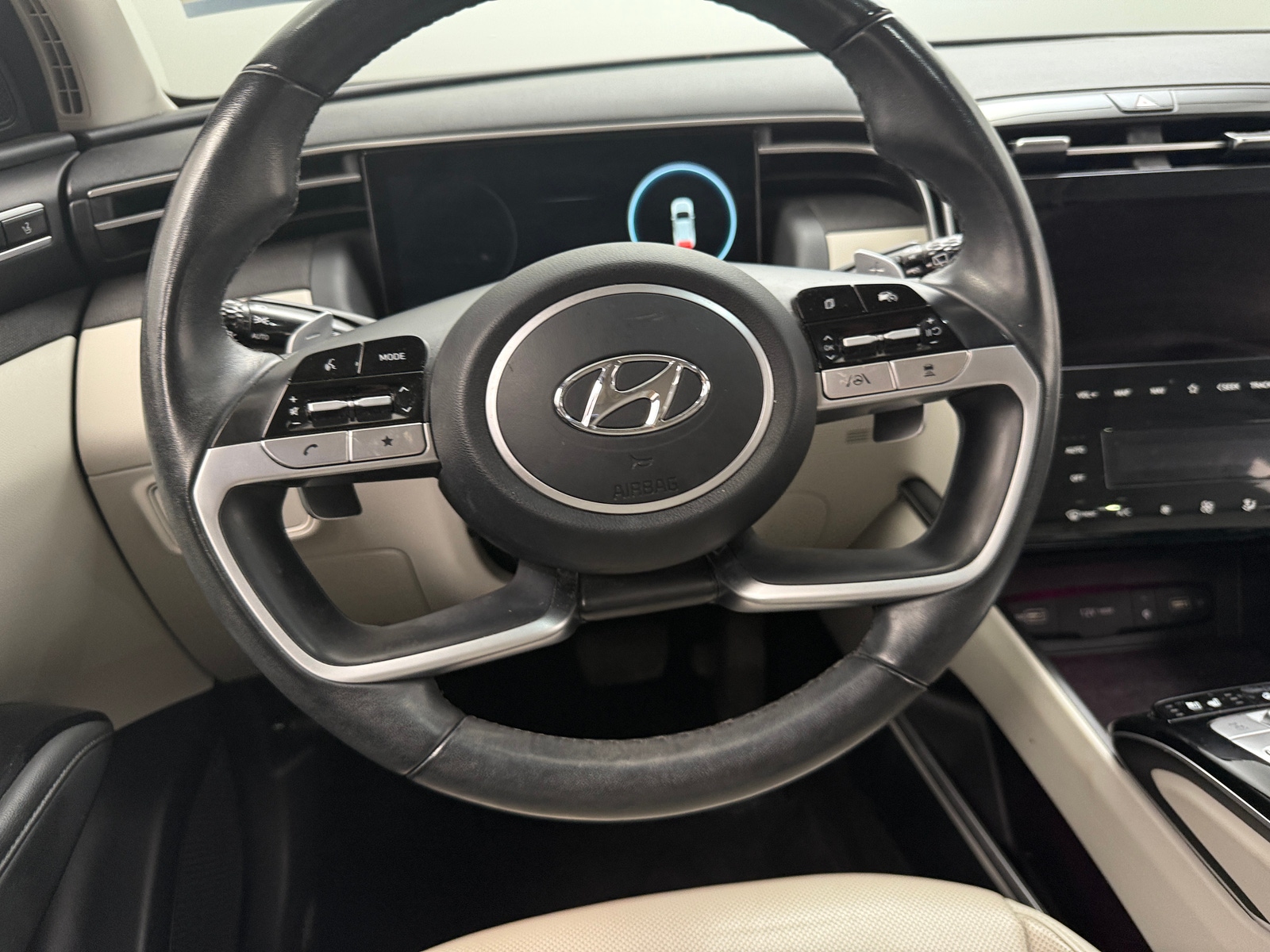 Thumbnail: 2022 Hyundai Tucson - 4