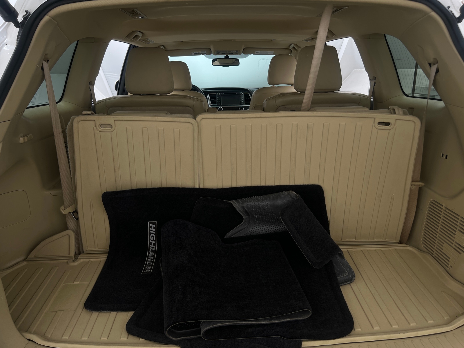 Thumbnail: 2016 Toyota Highlander - 6