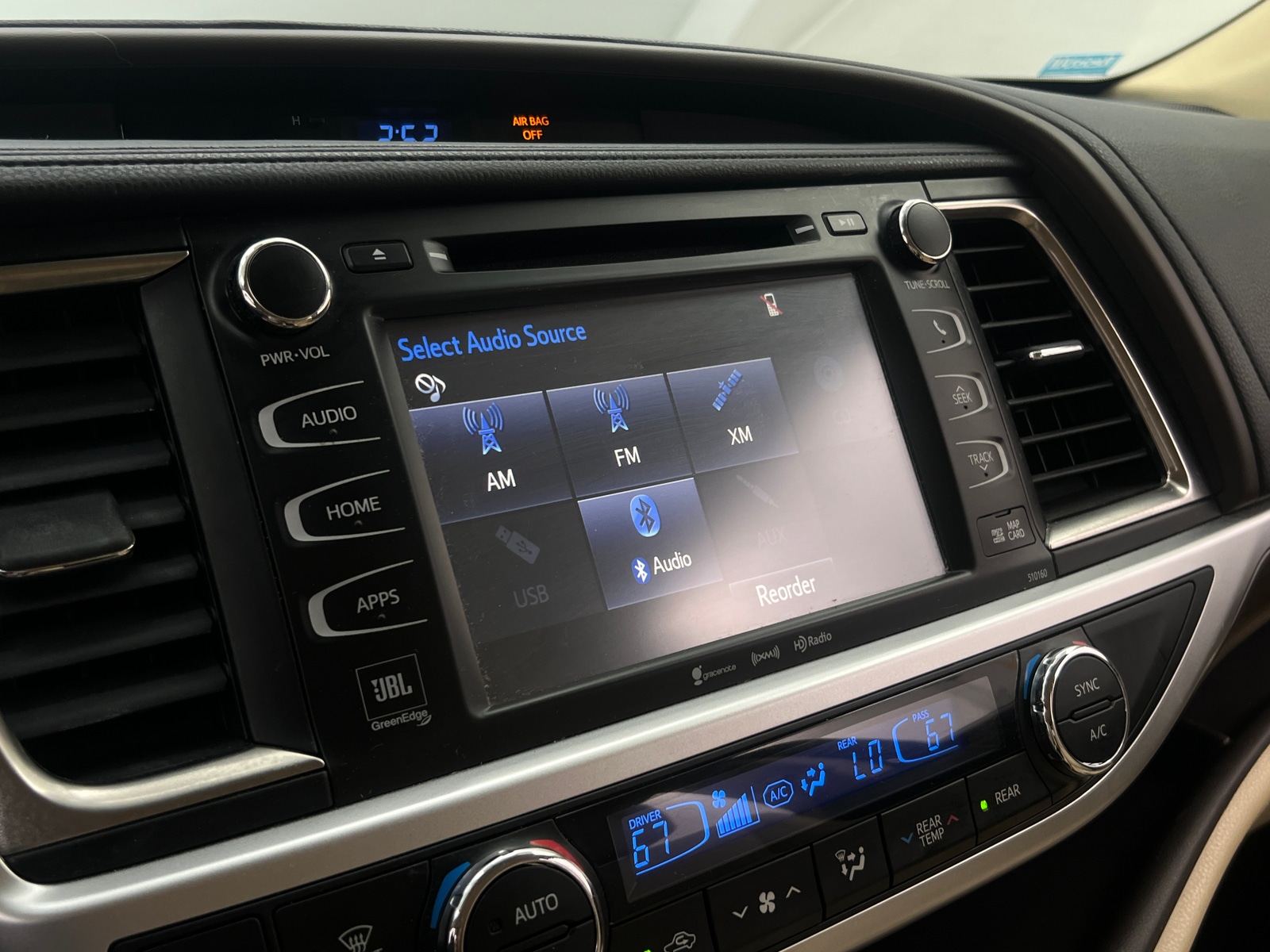 Thumbnail: 2016 Toyota Highlander - 3