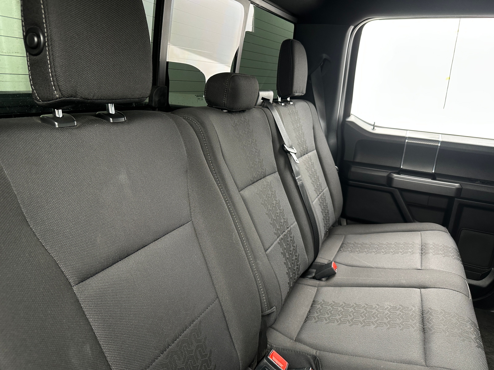 Thumbnail: 2019 Ford Econoline - 6