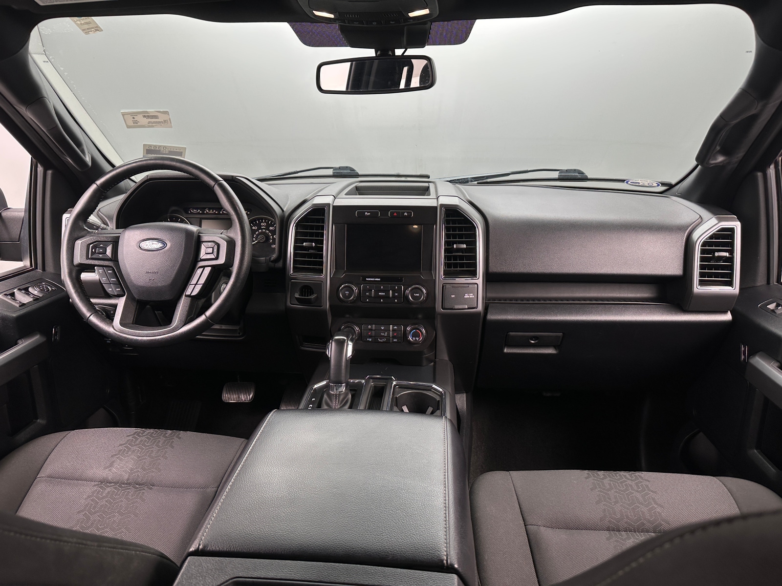 Thumbnail: 2019 Ford Econoline - 3