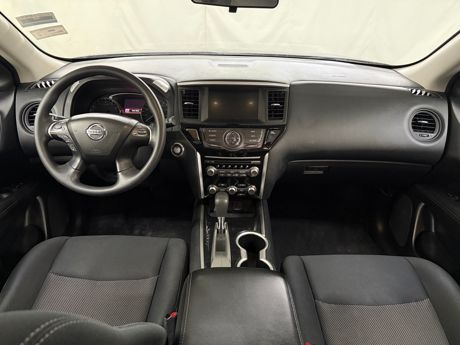 Thumbnail: 2019 Nissan Pathfinder - 3
