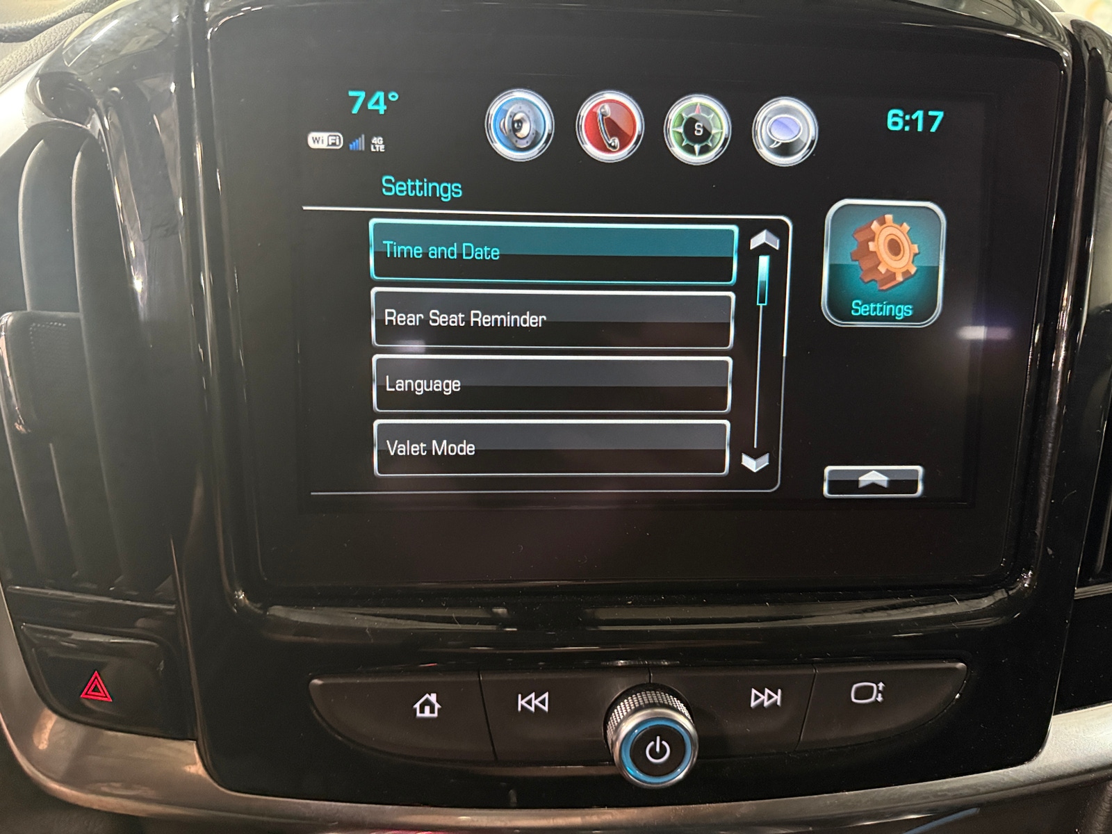 Thumbnail: 2019 Chevrolet Traverse - 4