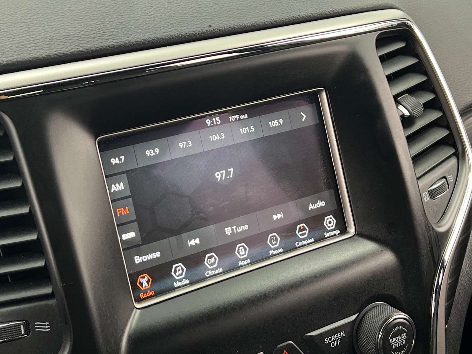 Thumbnail: 2019 Jeep Grand Cherokee - 4