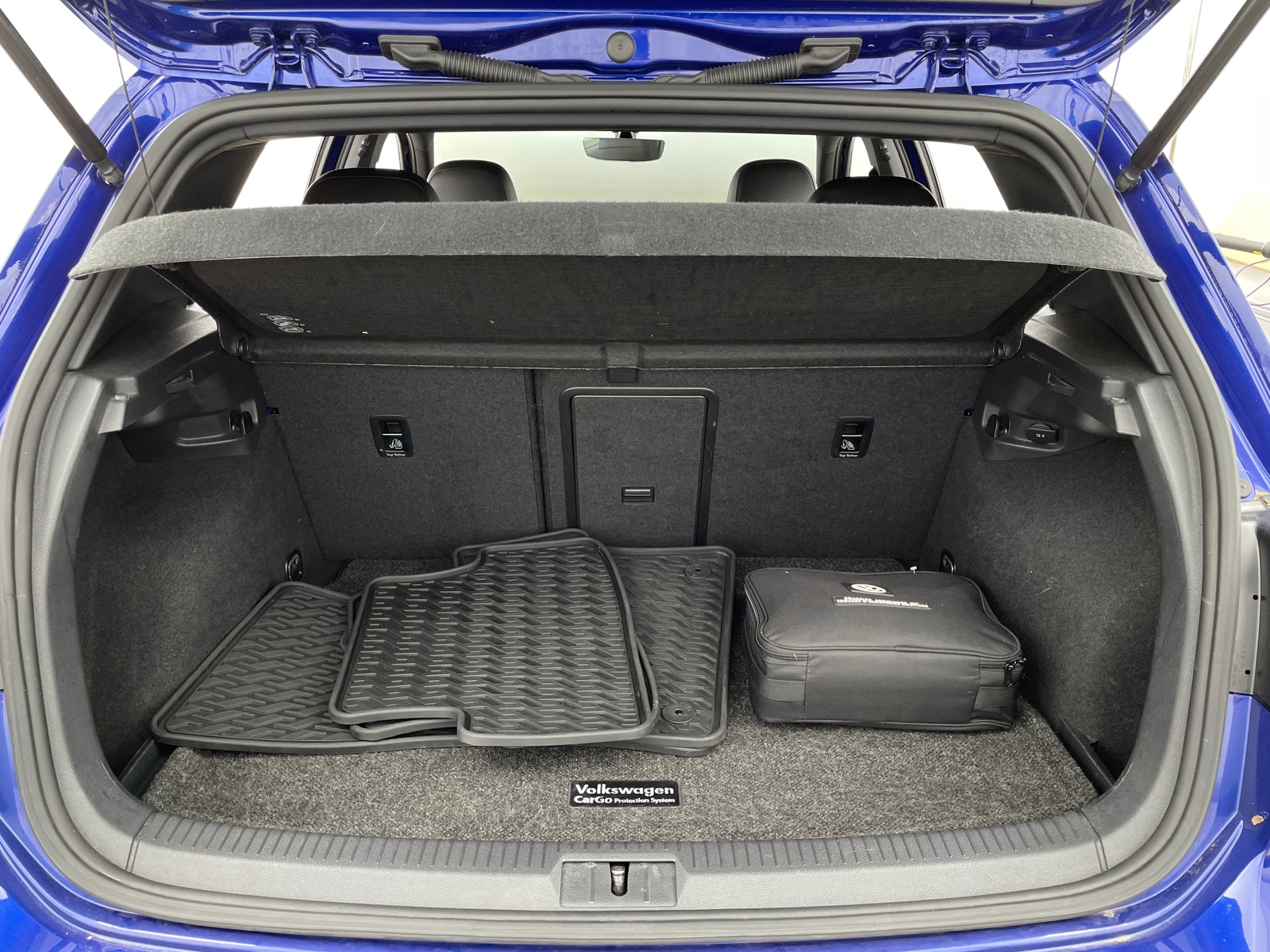 Thumbnail: 2016 Volkswagen Golf - 6