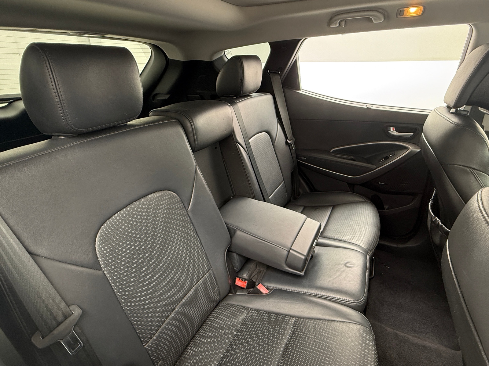 Thumbnail: 2015 Hyundai Santa Fe - 5