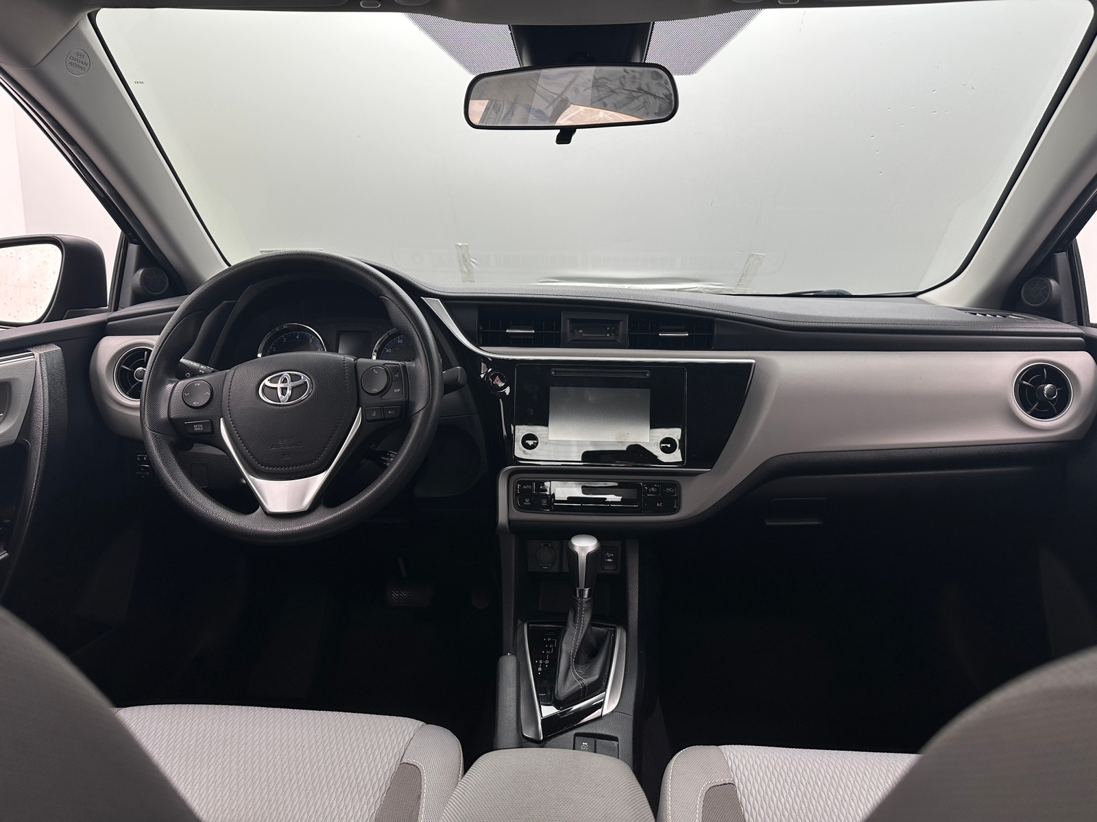 Thumbnail: 2018 Toyota Corolla - 3