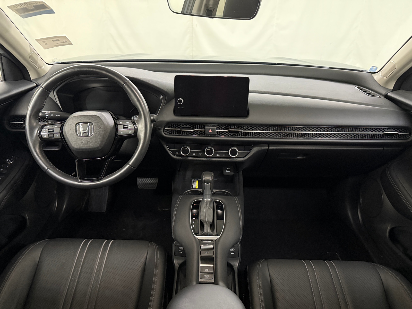 Thumbnail: 2025 Honda HR-V - 2