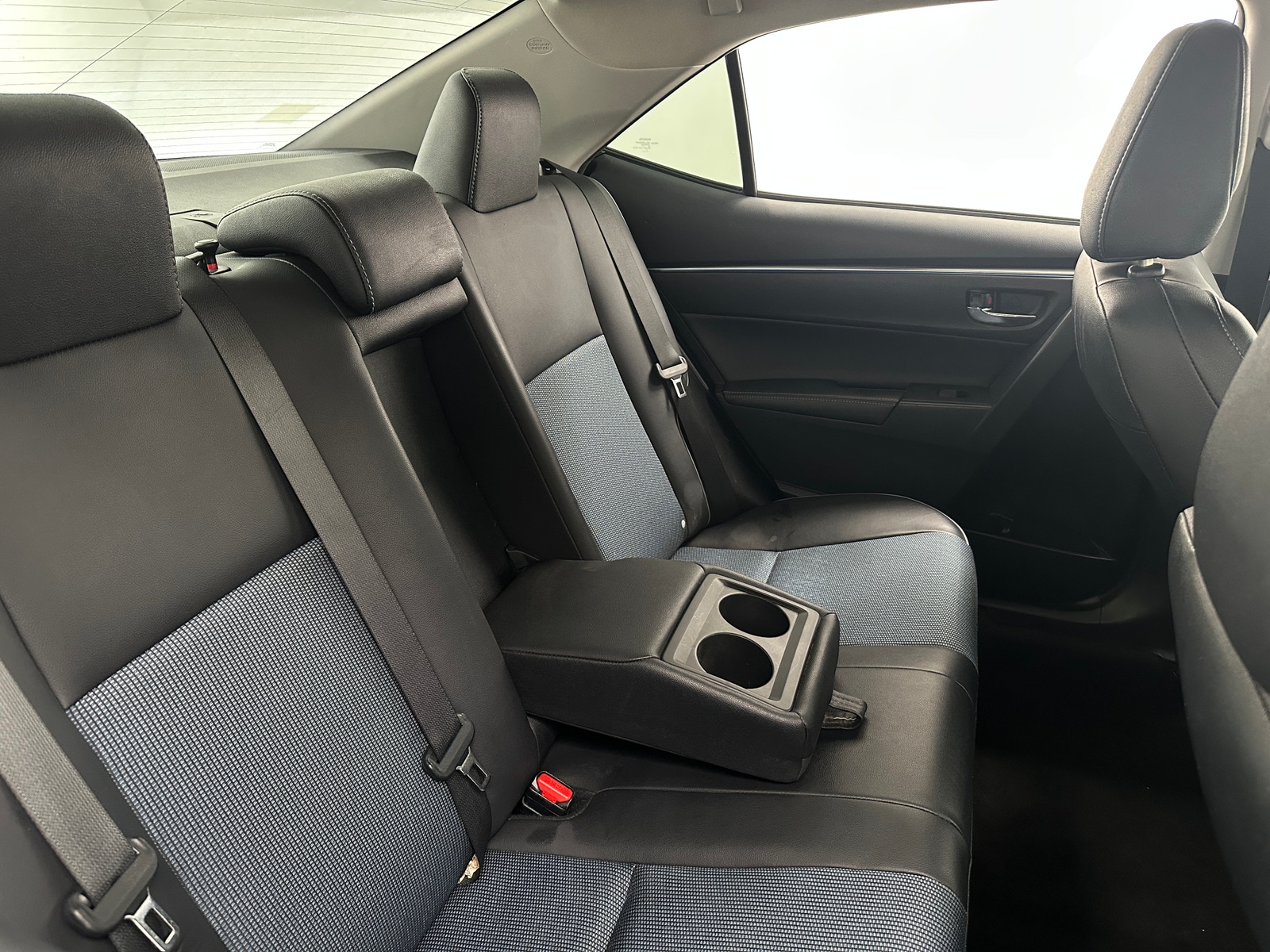 Thumbnail: 2016 Toyota Corolla - 6