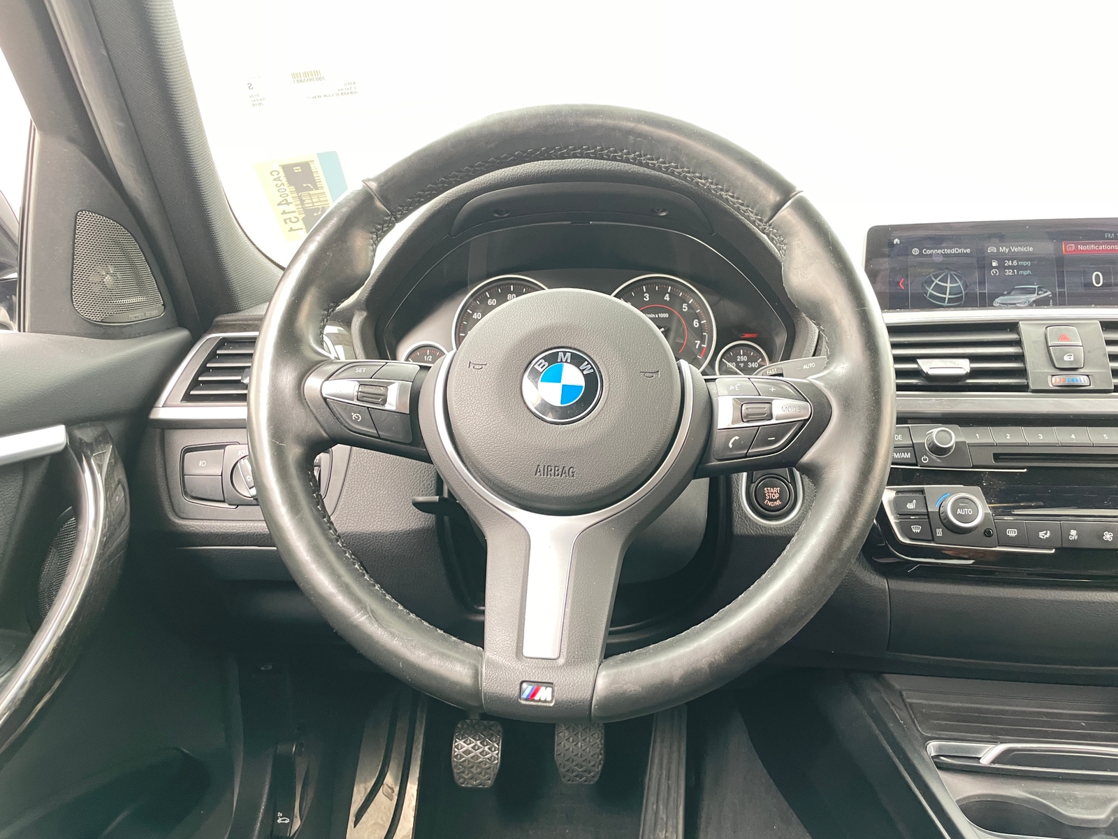 Thumbnail: 2018 BMW 3 Series - 4