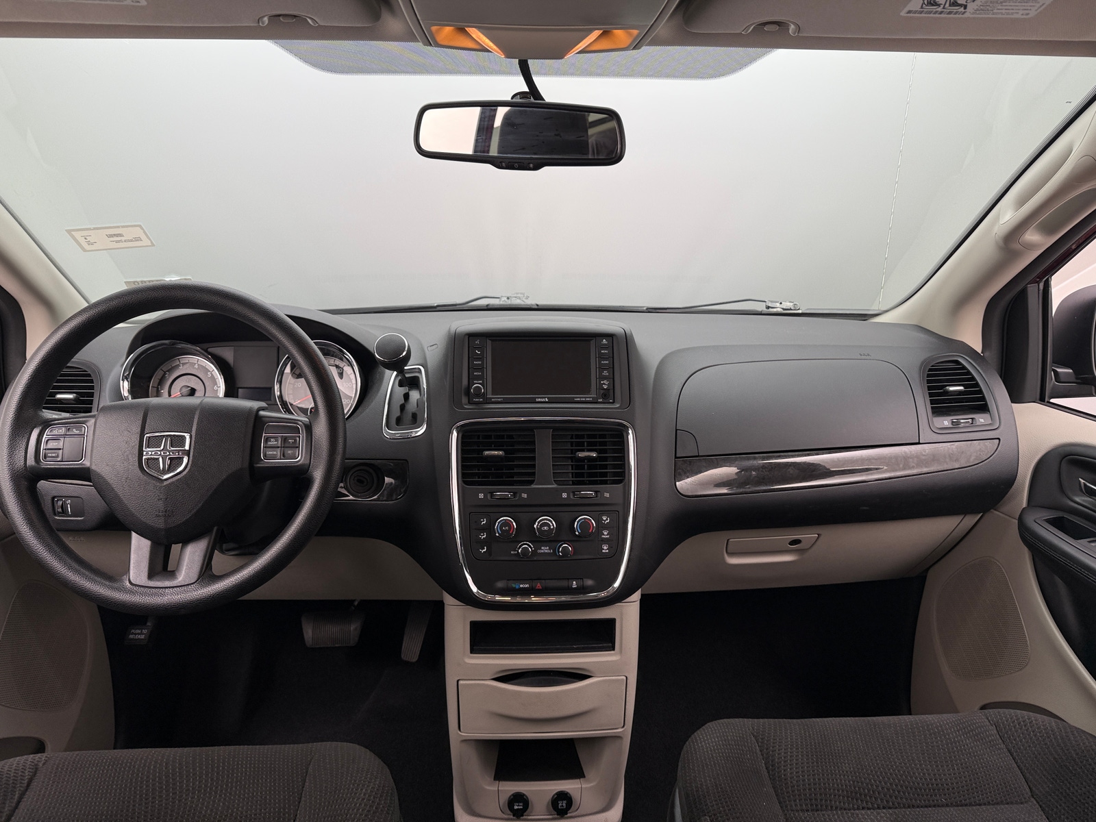 Thumbnail: 2018 Dodge Grand Caravan - 3