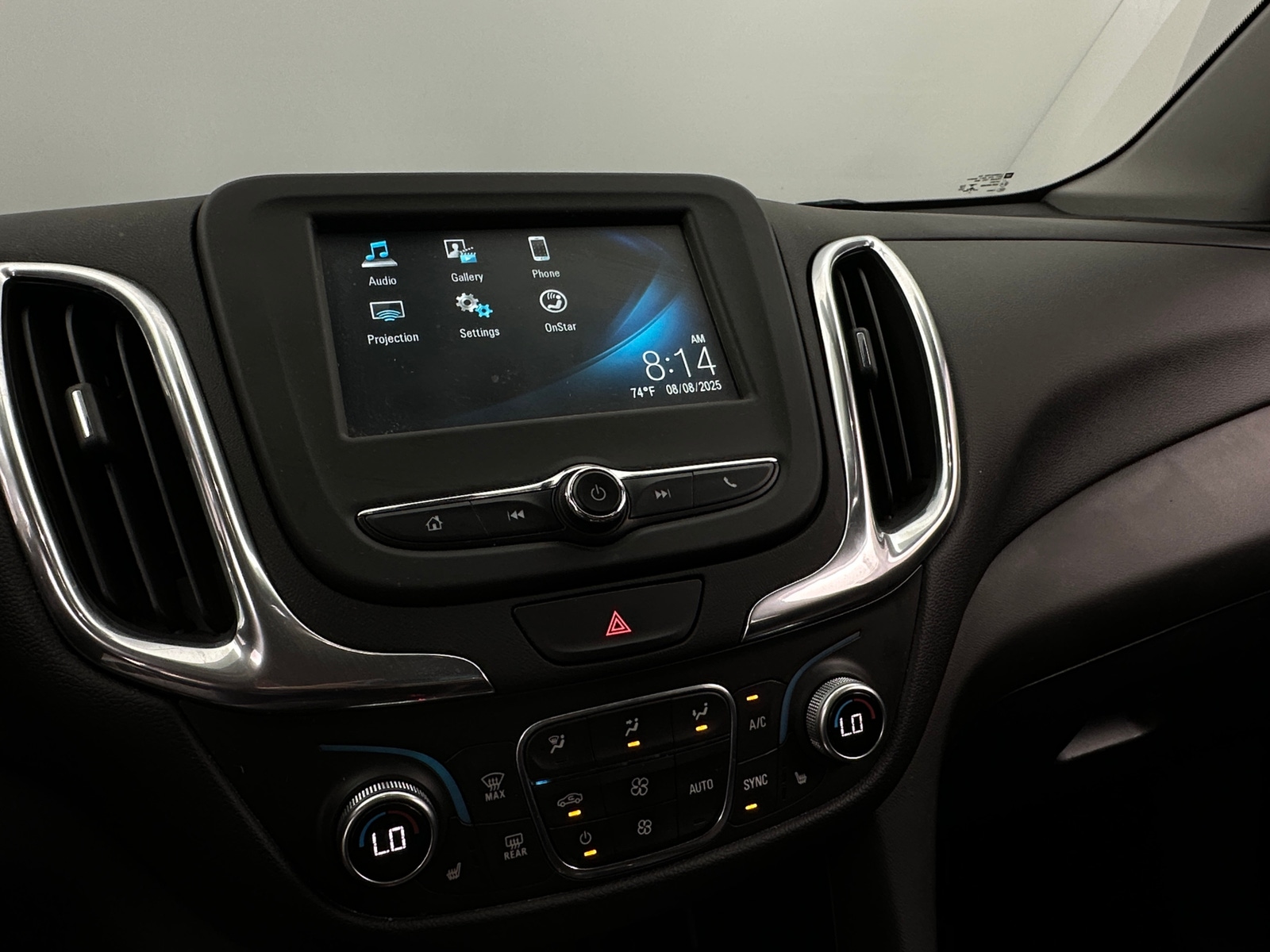 Thumbnail: 2018 Chevrolet Equinox - 4