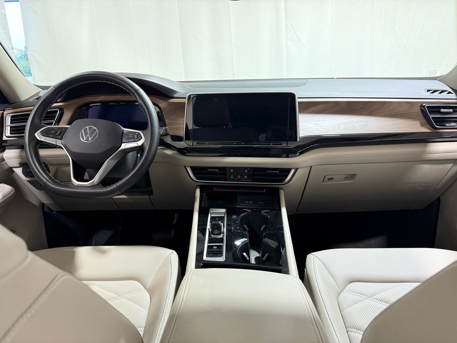 Thumbnail: 2024 Volkswagen Atlas - 2