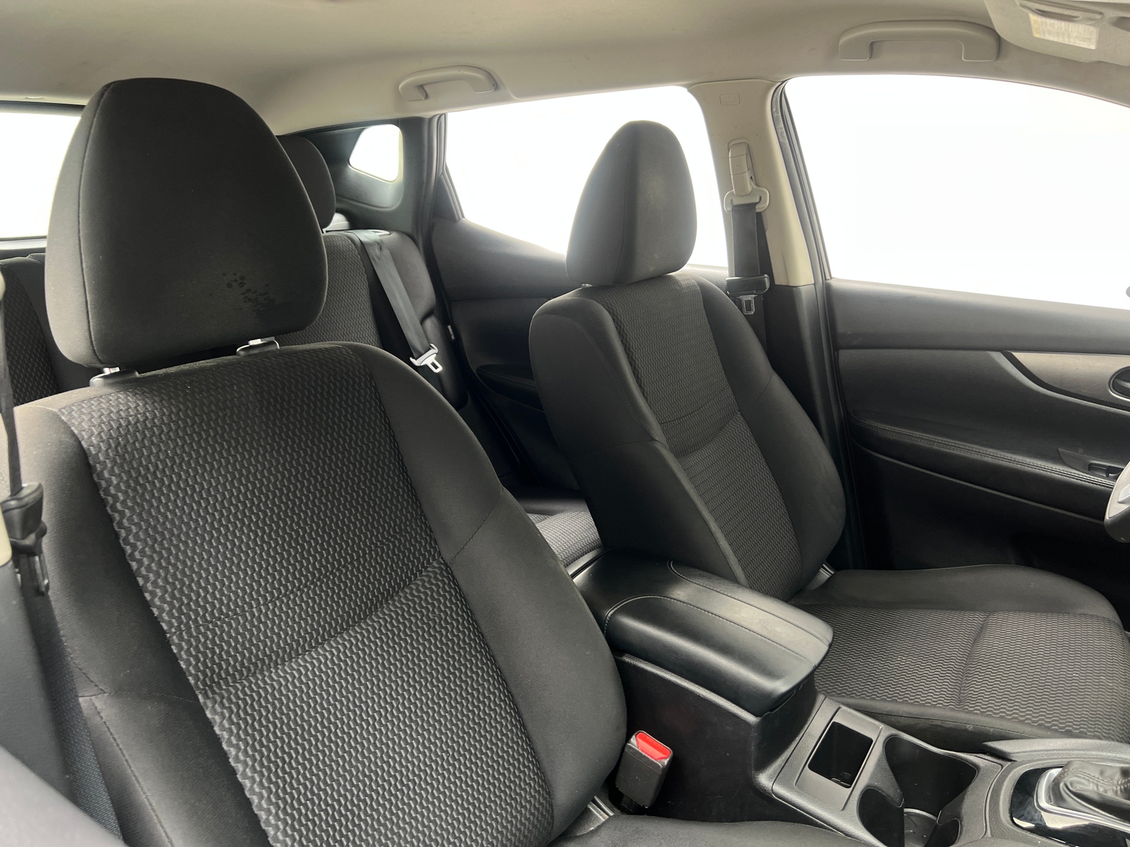 Thumbnail: 2021 Nissan Rogue Sport - 2