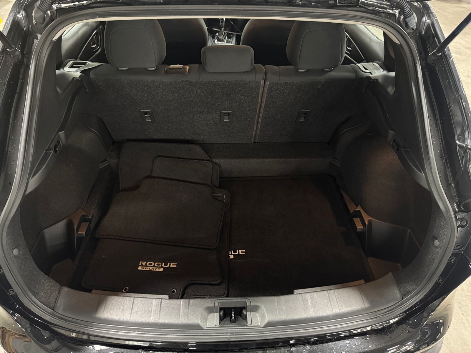 Thumbnail: 2021 Nissan Rogue Sport - 7