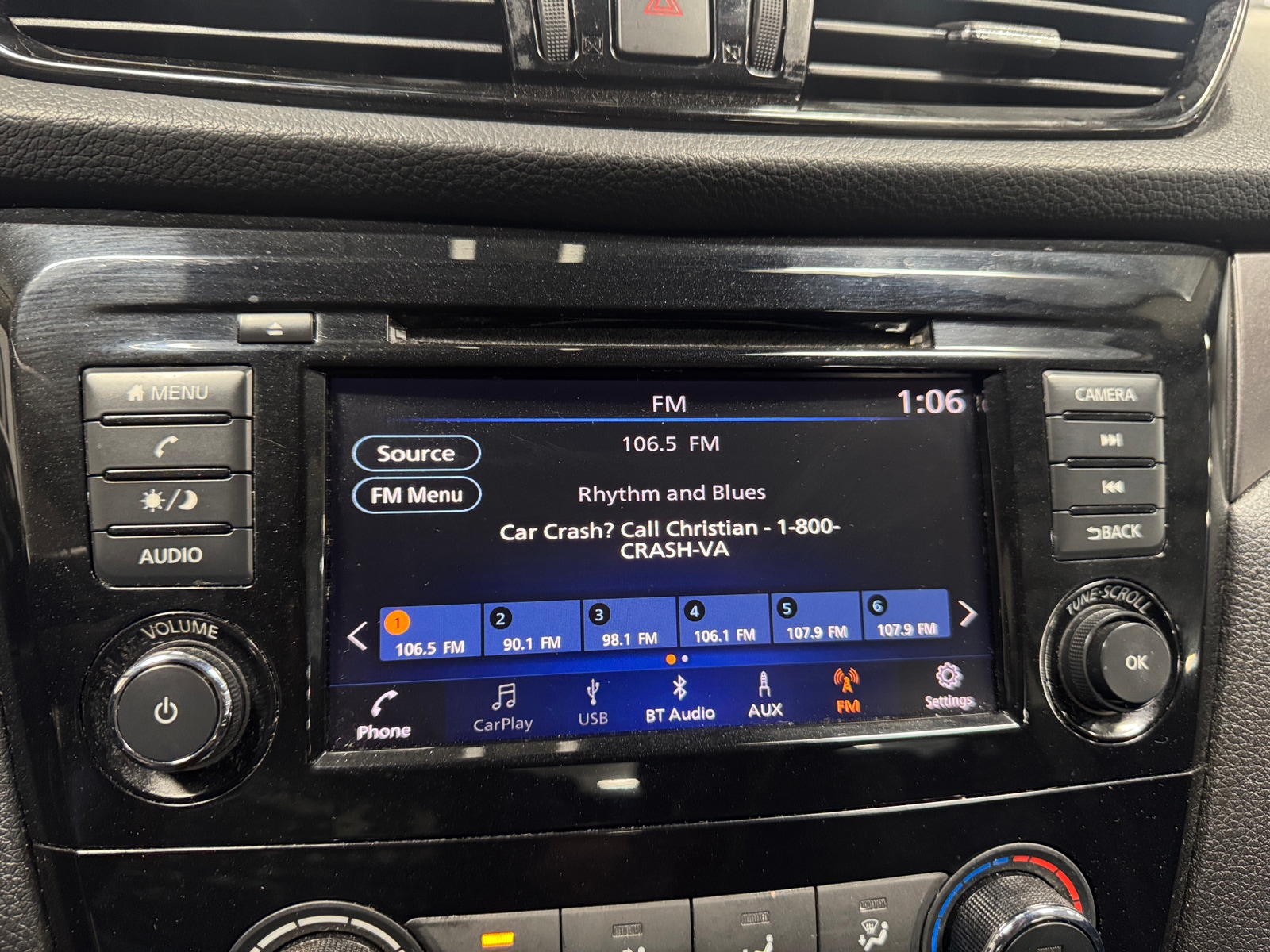 Thumbnail: 2021 Nissan Rogue Sport - 4
