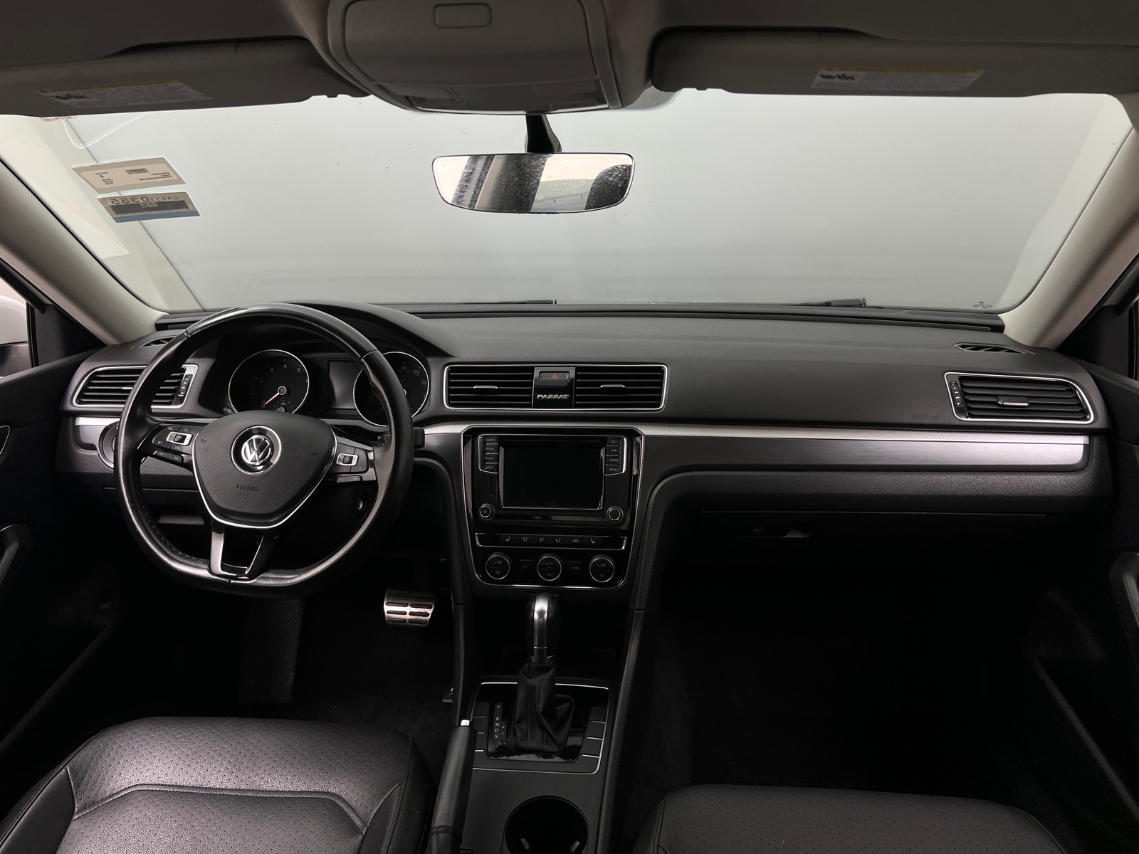 Thumbnail: 2018 Volkswagen Passat - 2