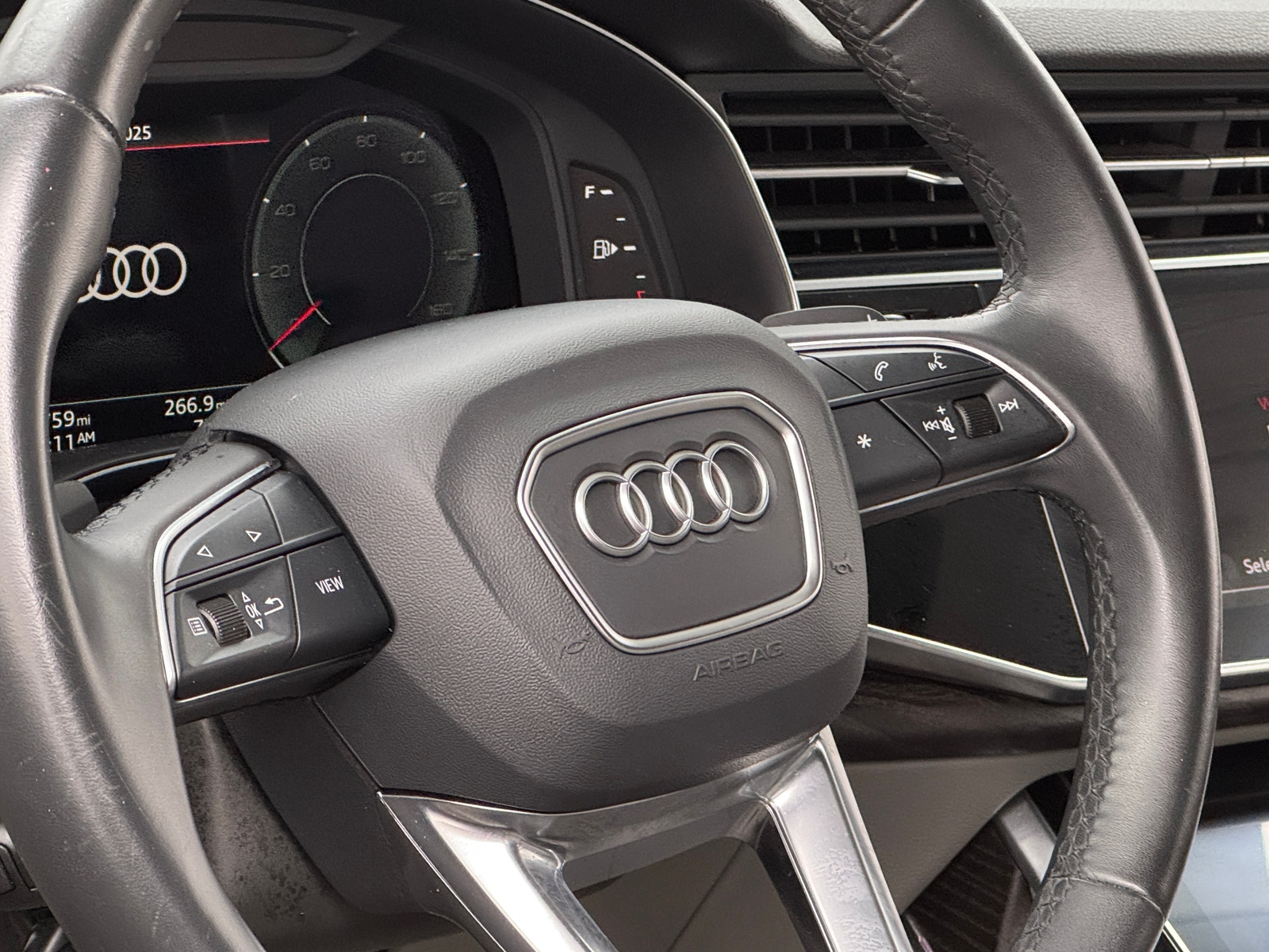Thumbnail: 2021 Audi Q7 - 4