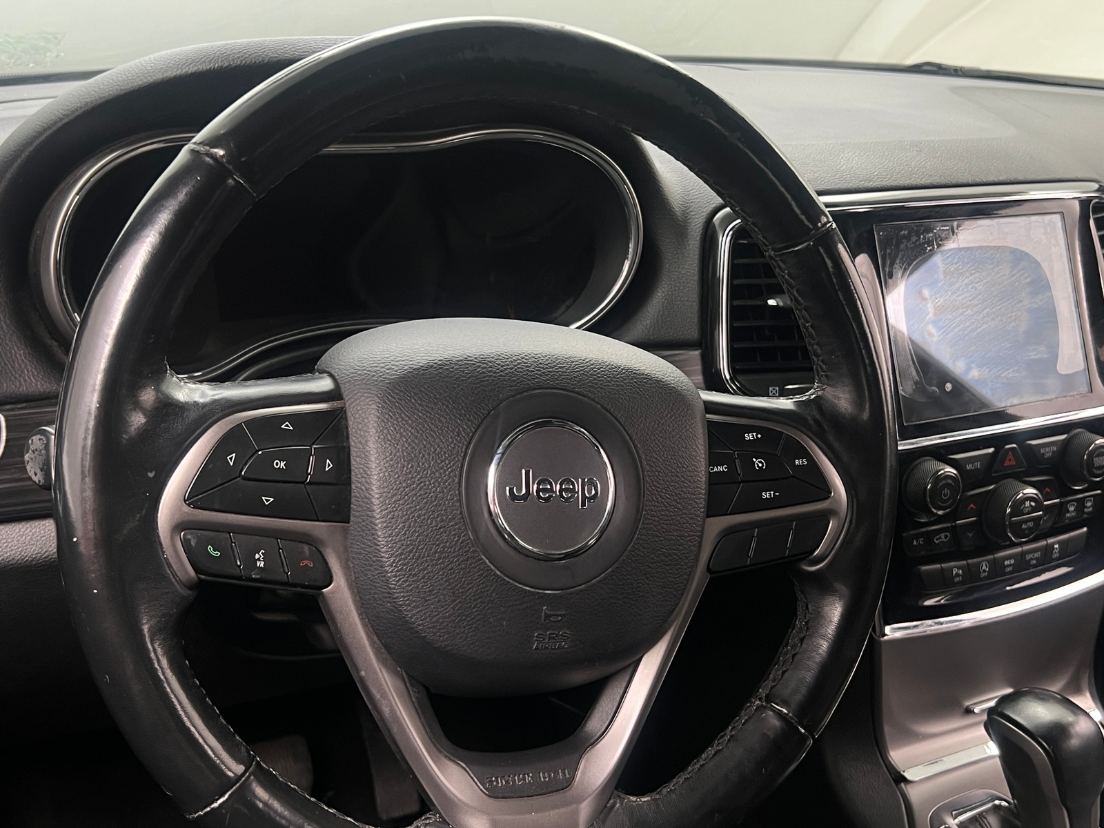 Thumbnail: 2019 Jeep Grand Cherokee - 4